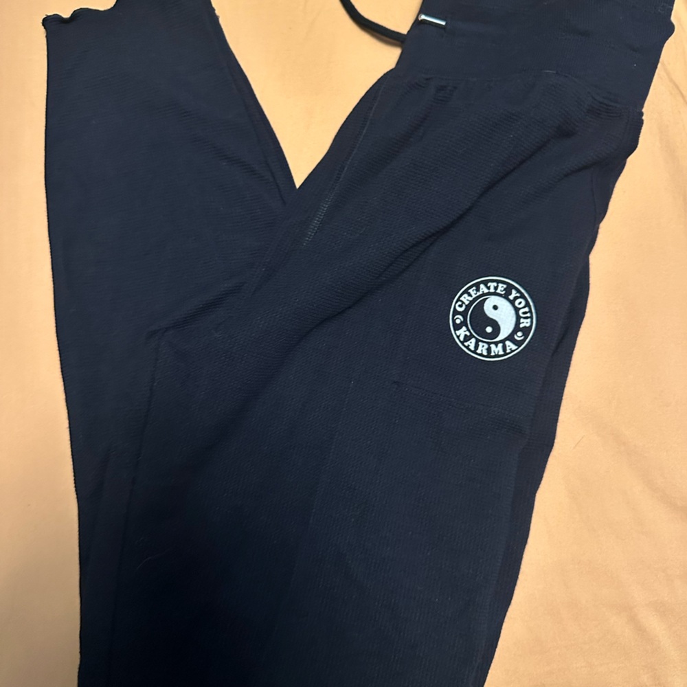 Spiritual Gangster light weight lounge pants xl